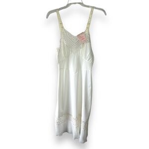 Vintage NWT Rare 50s Fray- pruf lace slip dress